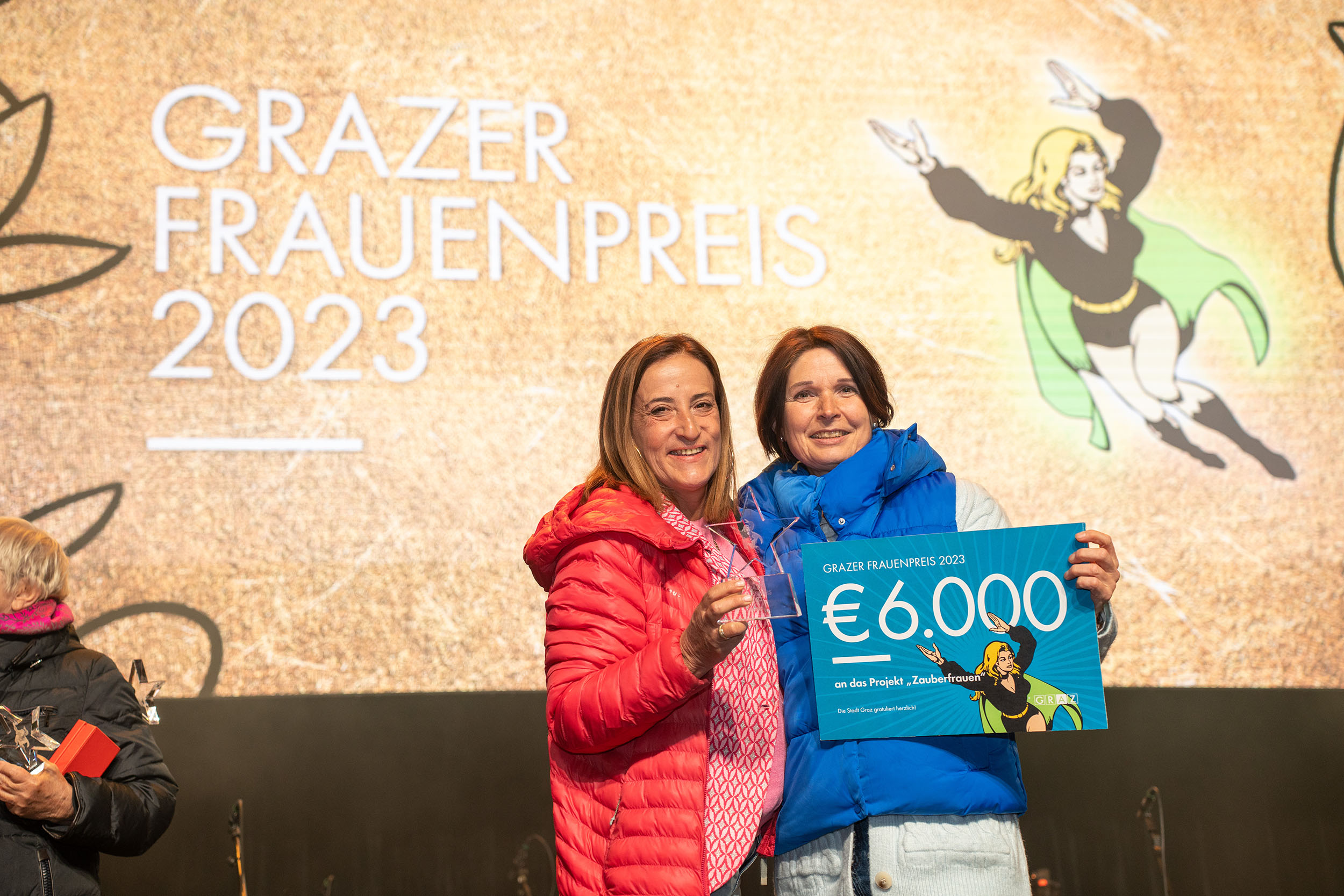 Der Grazer Frauenpreis 2023 wurde für das Projekt "Zauberfrauen" vergeben. (v.l.n.r.: Gudrun Schinagl, Claudia Petru)