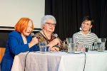 Im Gespräch: Eleonore Hödl und Adrea Rohrbacher mit Gudrun Gröbelbauer