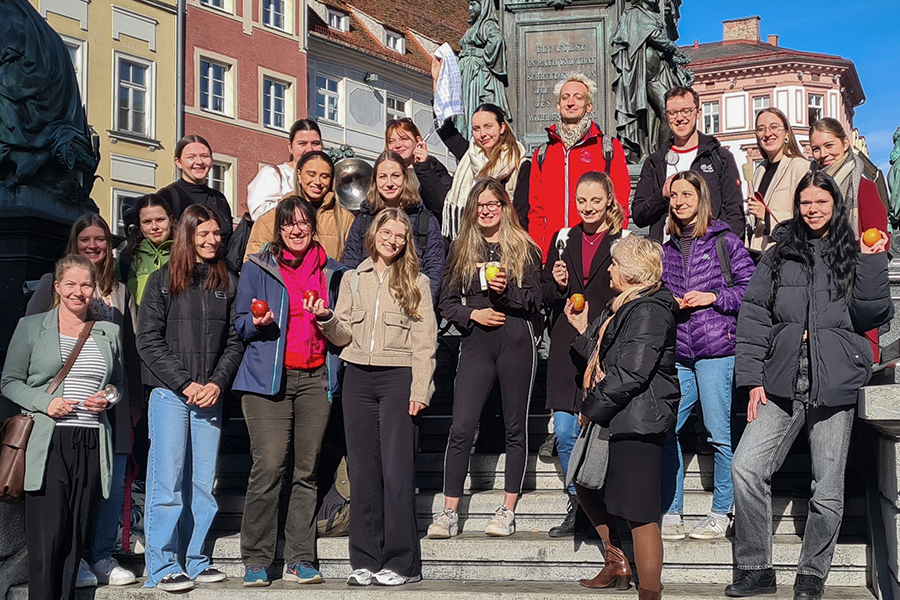 In aller Munde: Das Grazer Welterbe – PH-Studierende in führender Rolle ... © Stadt Graz/Fischer In aller Munde: Das Grazer Welterbe – PH-Studierende in führender Rolle ...