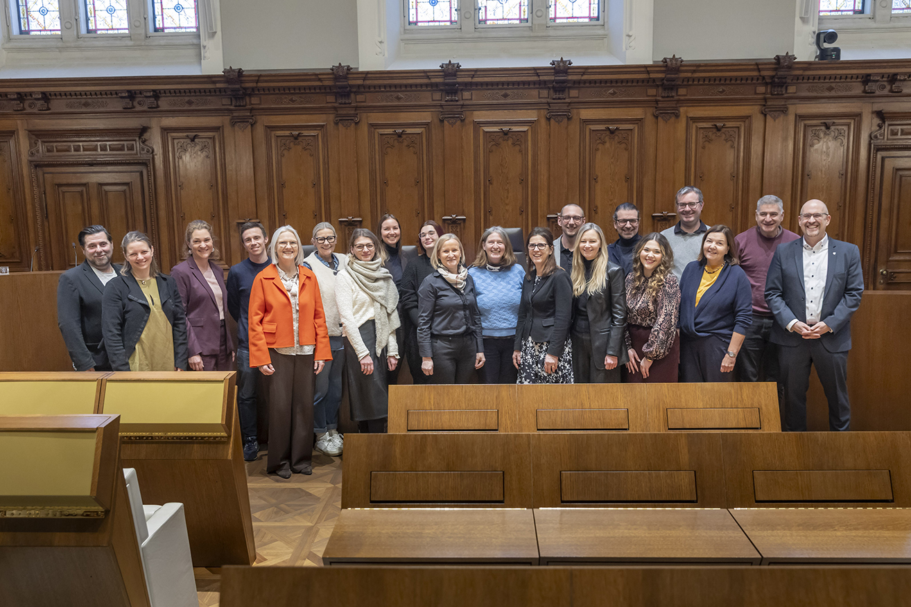 Grazer VS-Direktor:innen wurden heute von Bürgermeisterin Elke Kahr im Rathaus empfangen. © Stadt Graz/Fischer Grazer VS-Direktor:innen wurden heute von Bürgermeisterin Elke Kahr im Rathaus empfangen.