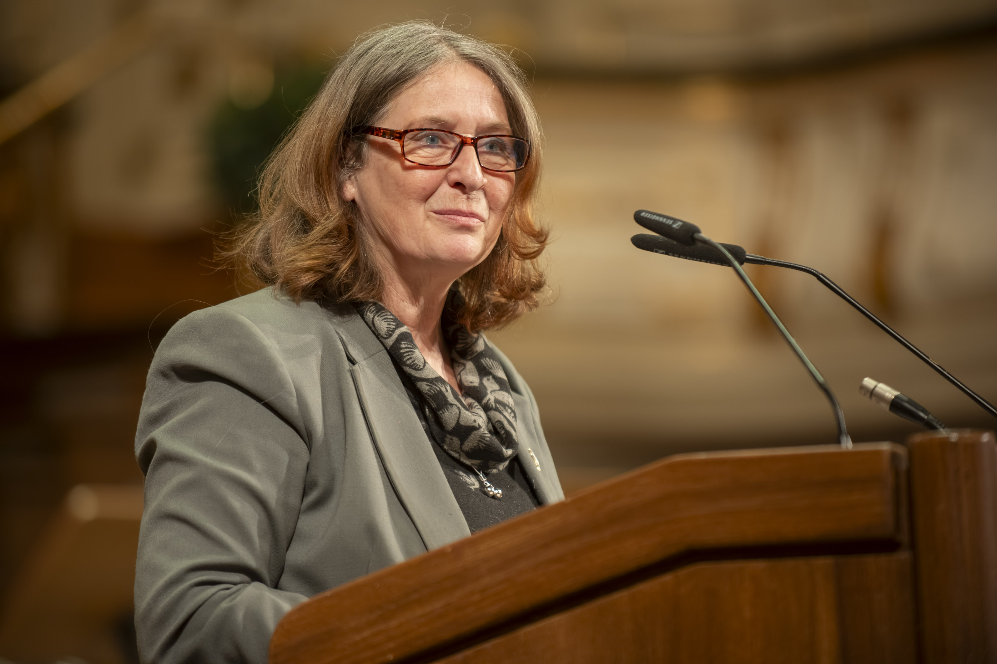 Bürgermeisterin Elke Kahr betonte in ihrer Rede die Wichtigkeit von Zusammenhalt und gegenseitigem Respekt. © Stadt Graz/Fischer Bürgermeisterin Elke Kahr betonte in ihrer Rede die Wichtigkeit von Zusammenhalt und gegenseitigem Respekt.