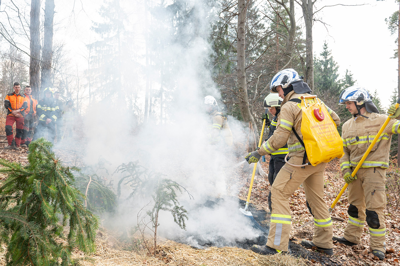 Großübung mit über 100 Einsatzkräften