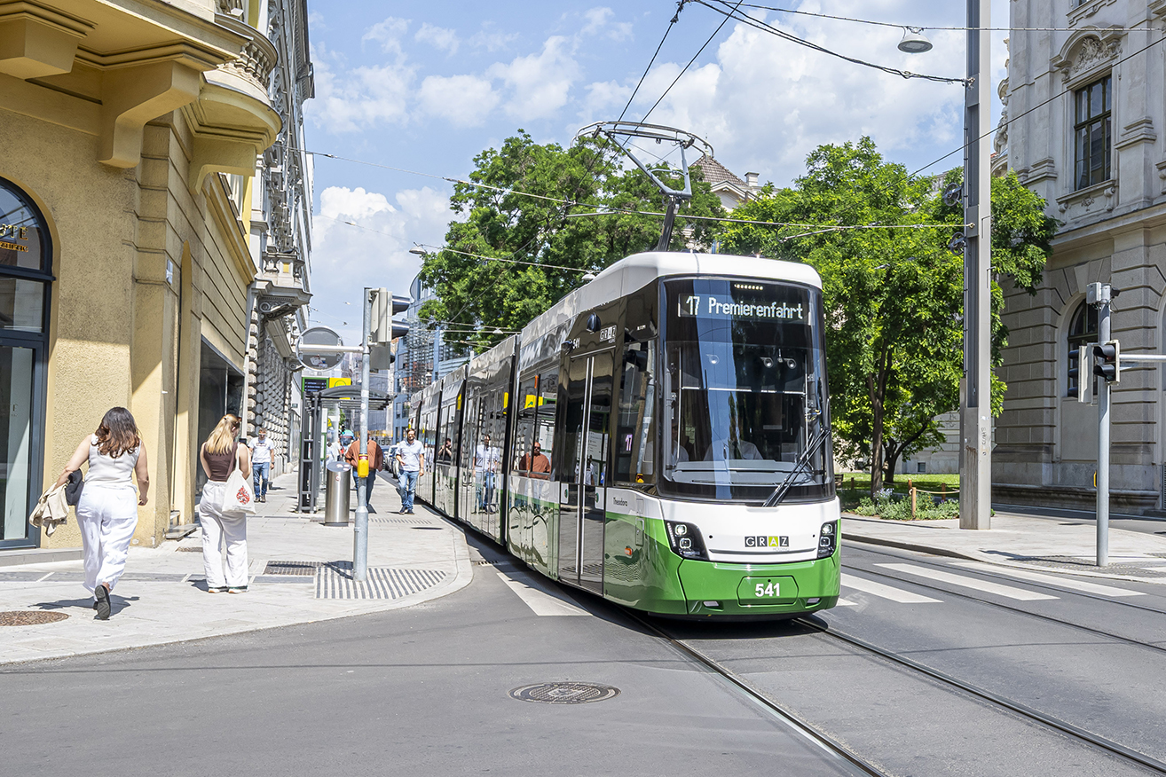 Theodora auf ihrer Premierenfahrt. © Stadt Graz/Fischer Theodora auf ihrer Premierenfahrt.