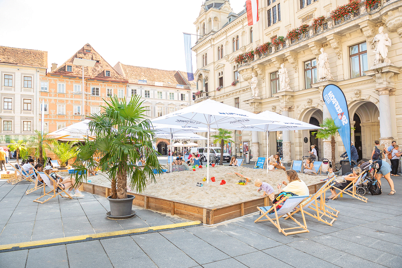 Sand, Palmen und Sonnenschein