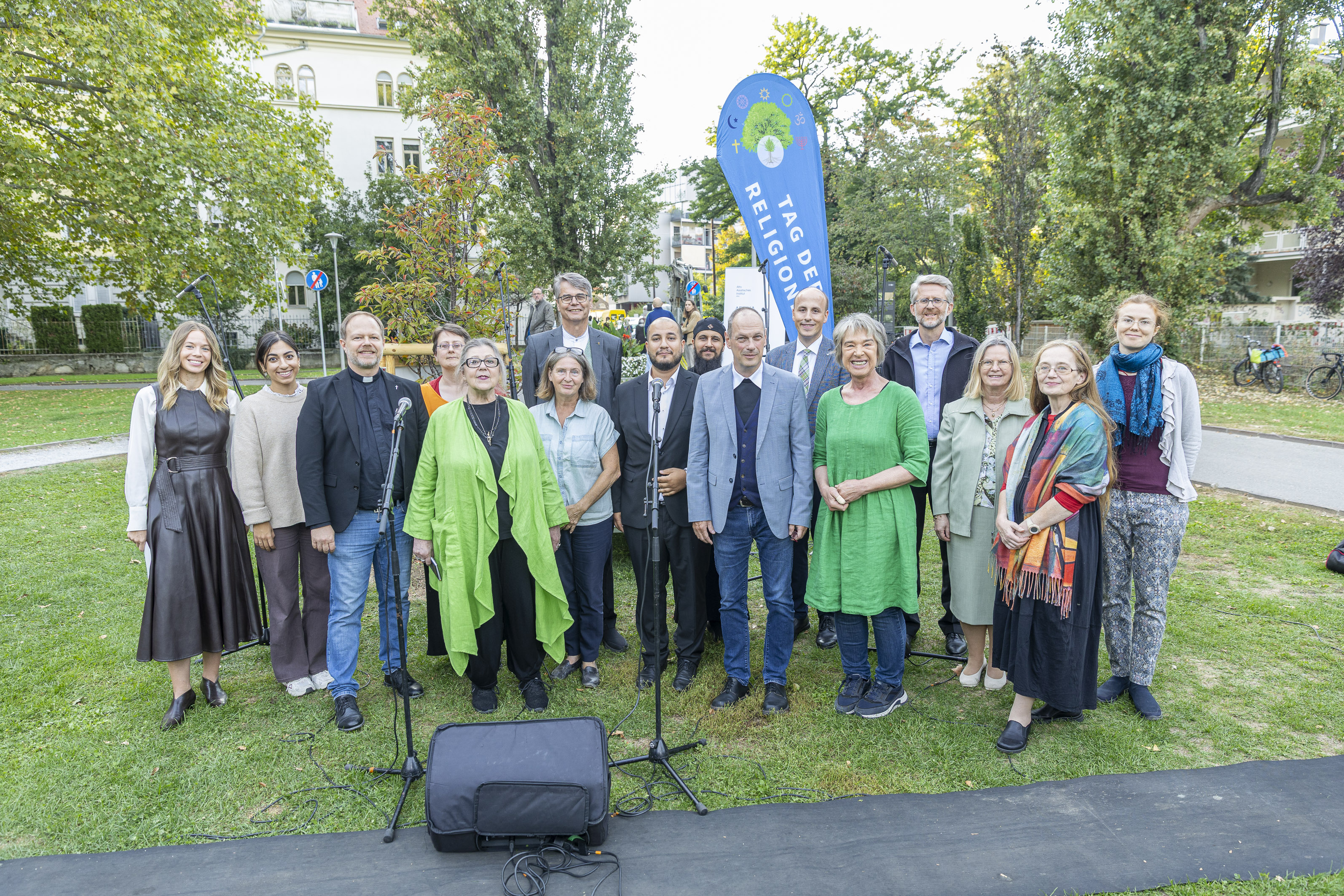 Der Interreligiöse Beirat gemeinsam mit Bürgermeisterin Elke Kahr © Stadt Graz/Fischer Der Interreligiöse Beirat gemeinsam mit Bürgermeisterin Elke Kahr