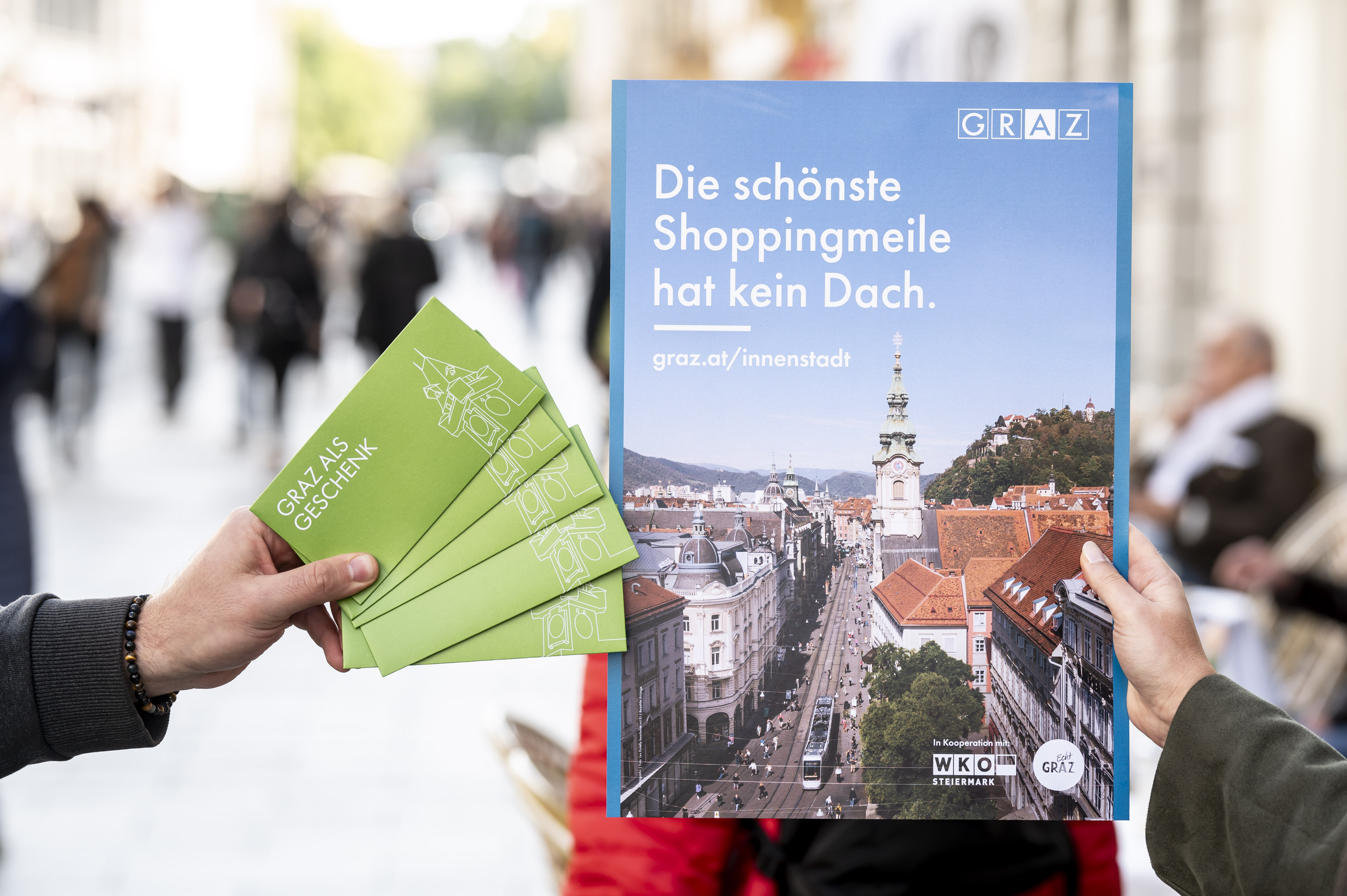 Beim Gewinnspiel zur Kampagne auf Social Media gibt es die Chance, 200 Euro GrazGutscheine zu gewinnen. © Stadt Graz/Fischer Beim Gewinnspiel zur Kampagne auf Social Media gibt es die Chance, 200 Euro GrazGutscheine zu gewinnen.